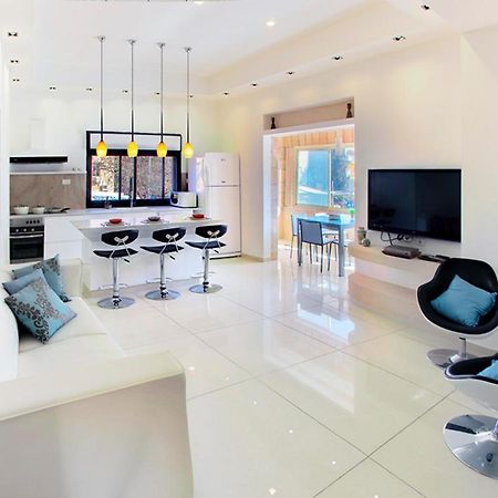 Luxury Apartment In The Heart Of The German Colony Jerusalem Exterior photo